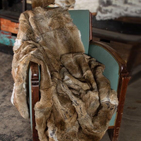 Natural Home Decor Classic Rabbit Throw | 1-Piece | Hazelnut | 50"x60" - Picture 2 of 3